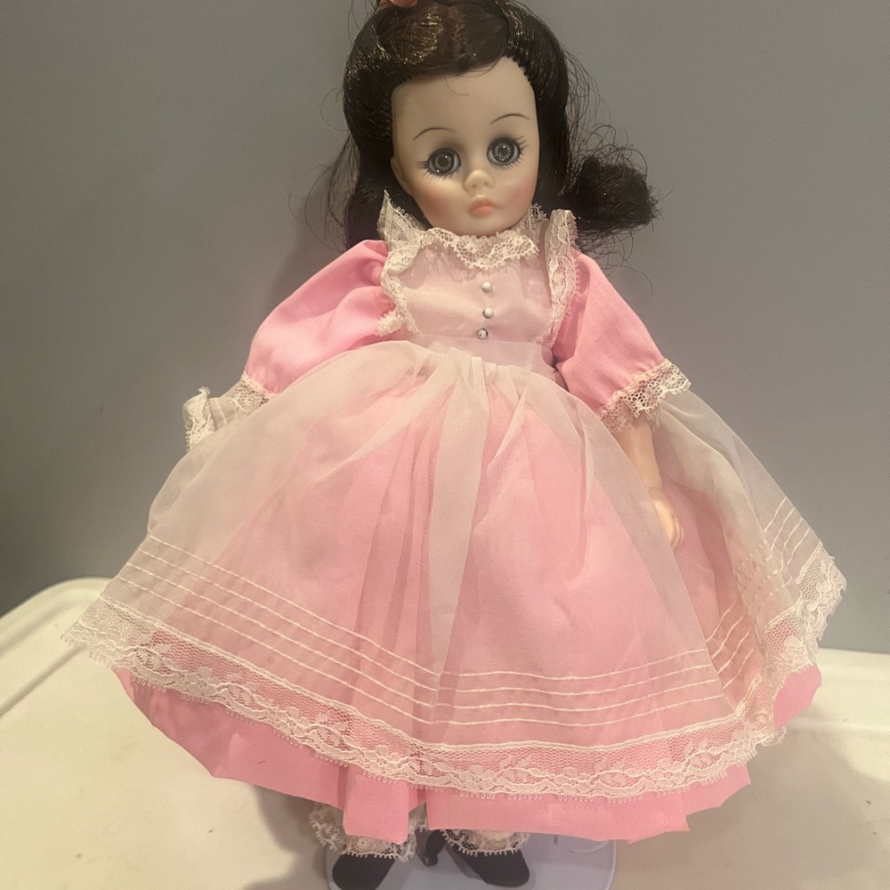 Madame Alexander “Beth” 8” doll